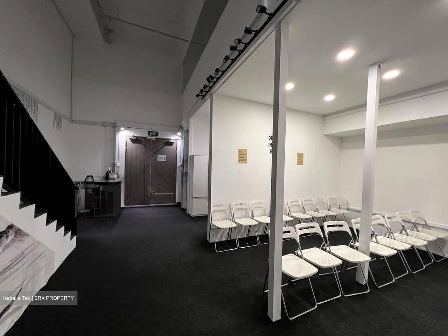 Ct Hub 2 (D12), Office #631036381